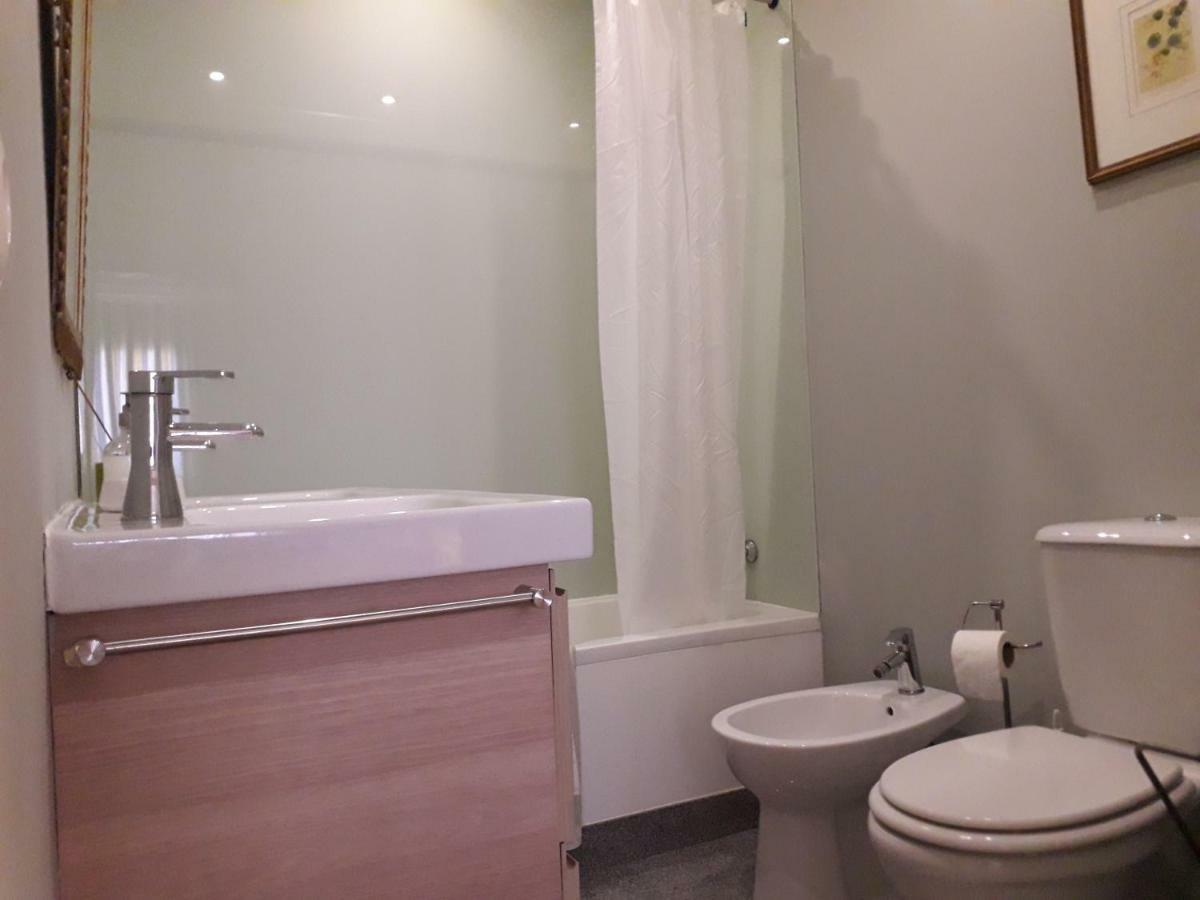 Peaceful Top Floor Apt W Balconies - Cambridge Right - Ac ฟุงชาล ภายนอก รูปภาพ